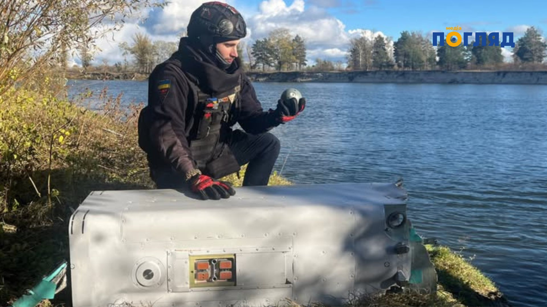 У Вишгородському районі біля річки Десна виявили бойову частину ворожої ракети Х-69 (ФОТО) У Вишгородському районі біля річки Десна виявили бойову частину ворожої ракети Х-69 (ФОТО) - зображення